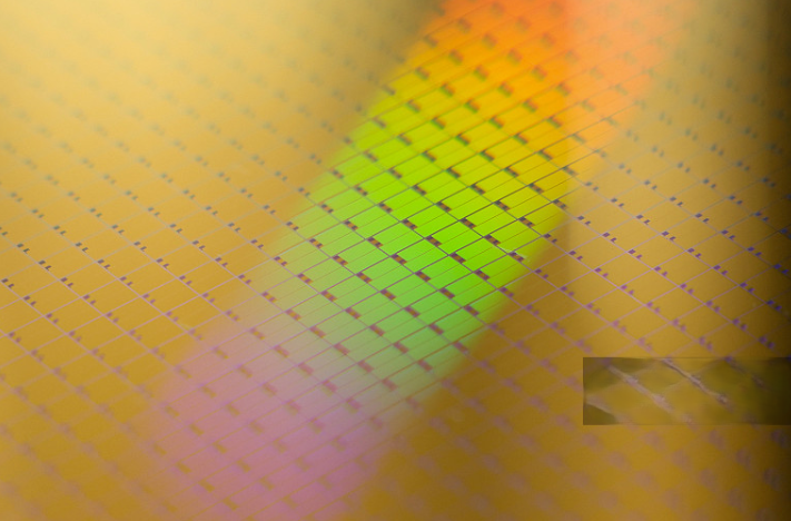 超声波清洗技术在半导体微粒去除中的高效实践